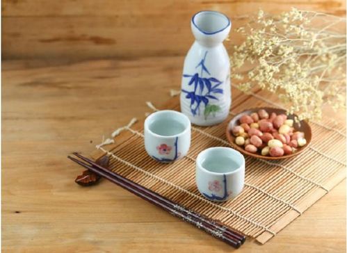 不懂酒的人，千万不要轻易尝试酱香型白酒